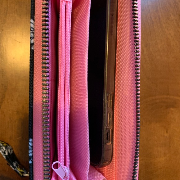 Simply Southern Flower Clutch - Picture 8 of 9